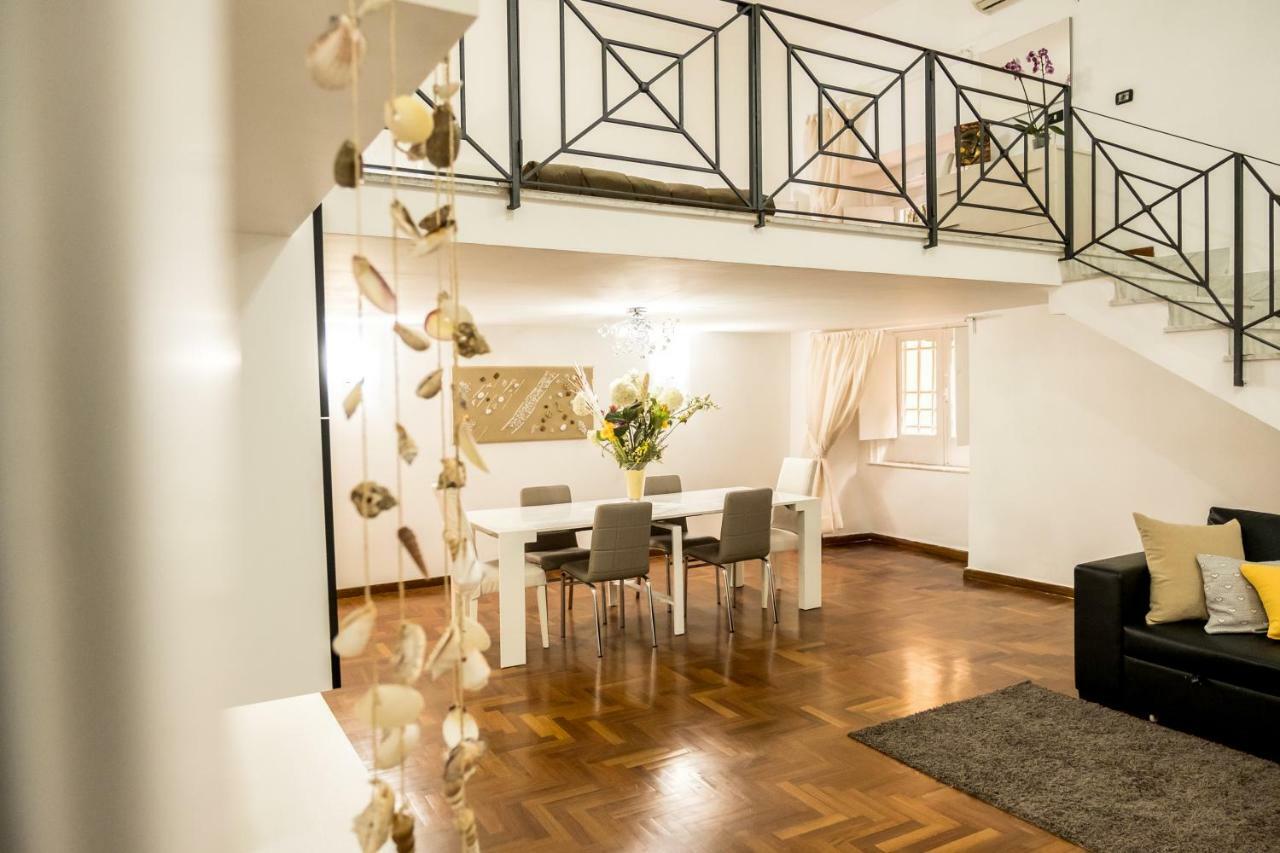 Il Salotto Di Nonna Cornelia 2 Hotel Naples Luaran gambar