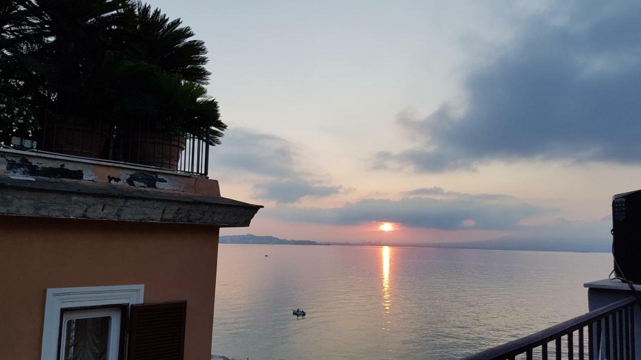 Il Salotto Di Nonna Cornelia 2 Hotel Naples Luaran gambar